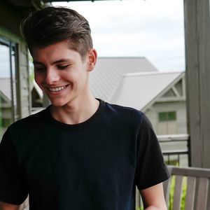 Meet your Posher, Dominick